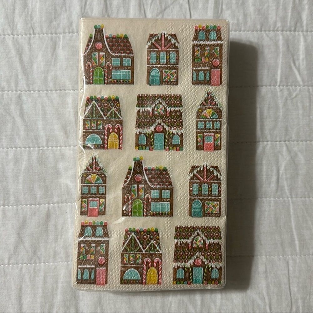 Lady Jayne Ginger Bread Christmas Winter Holiday Guest Paper Towels pack of 32